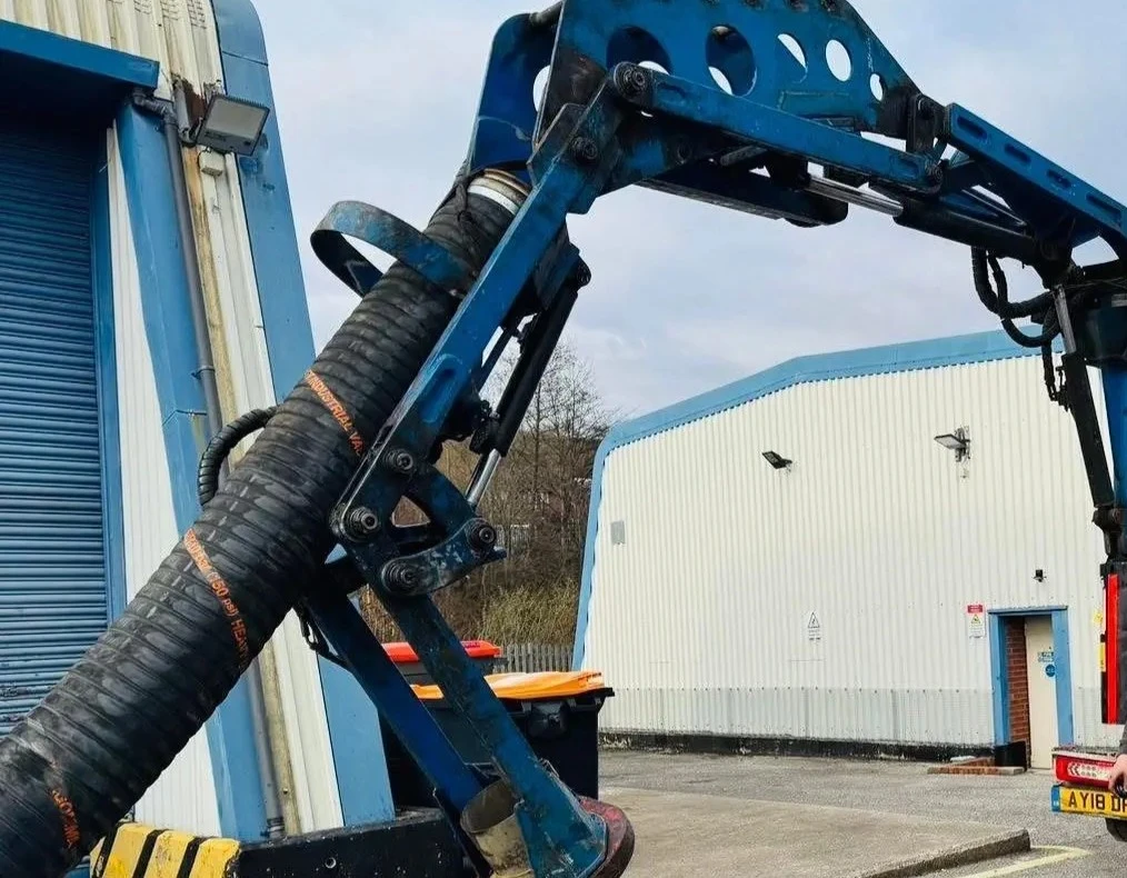 excavator arm rebushing and inline boring